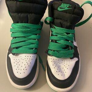Boys Nike Jordan 1’s